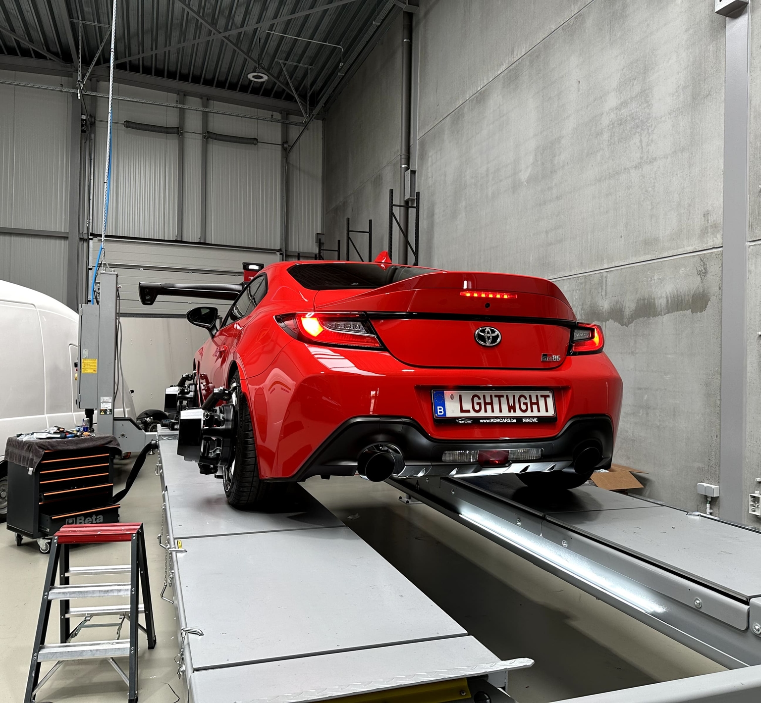Auto uitlijning bij RDR Motorsport